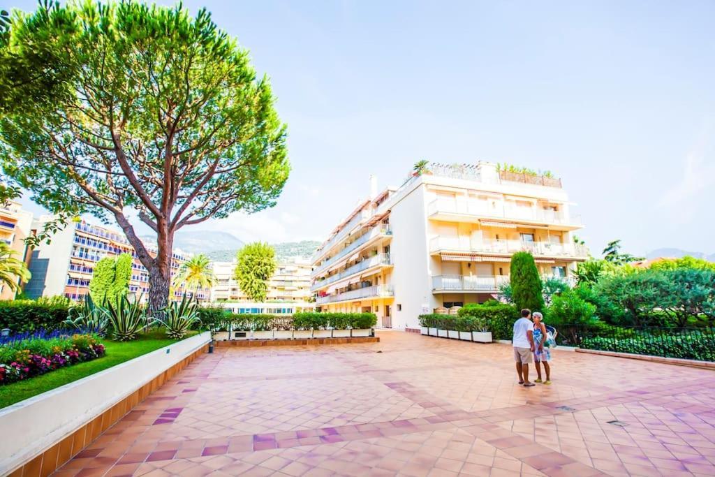 French Riviera: Seafront Apt & Pool Near Monaco Roquebrune-Cap-Martin Exterior photo
