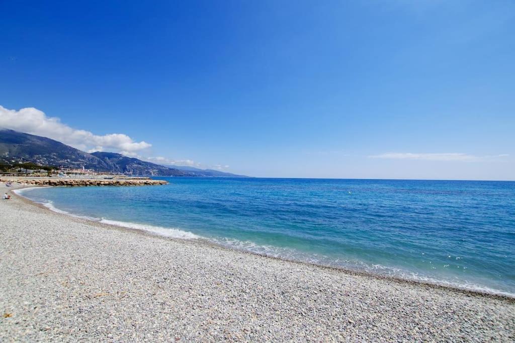 French Riviera: Seafront Apt & Pool Near Monaco Roquebrune-Cap-Martin Exterior photo